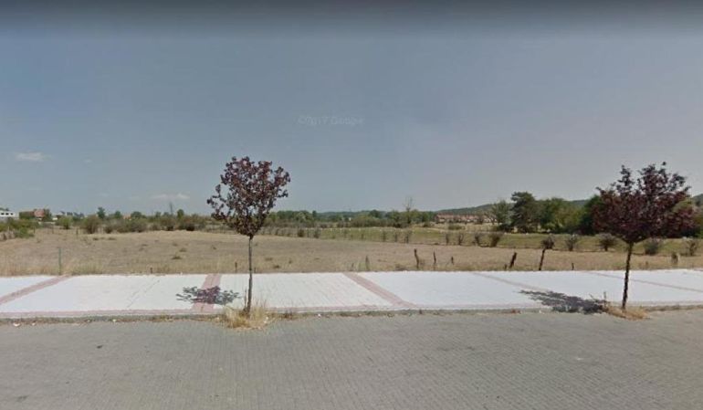 Al fondo, zona en la que se desarrollará el nuevo sector urbano Al fondo, zona en la que se desarrollará el nuevo sector urbano