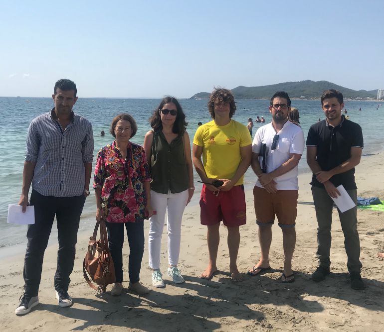 Montse García con los profesionales que han participado Montse García con los profesionales que han participado