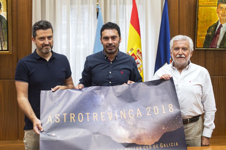 Presentación na Deputación de Ourense, das xornadas ''AstroTrevica'', que se celebrarán os días 14, 15 e 16 de setembro na Veiga. Presentación na Deputación de Ourense, das xornadas ''AstroTrevica'', que se celebrarán os días 14, 15 e 16 de setembro na Veiga.