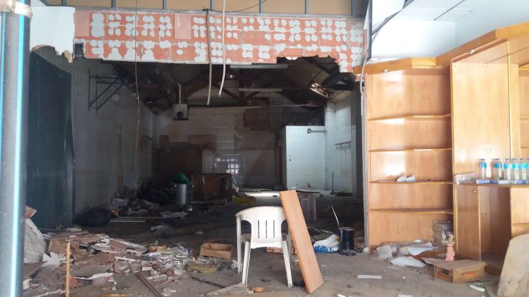 Denuncian la insalubridad de edificios abandonados que afecta a varios barrios de Alicante Denuncian la insalubridad de edificios abandonados que afecta a varios barrios de Alicante