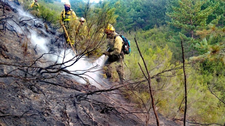 Cerrado el segundo frente del incendio en O Invernadoiro