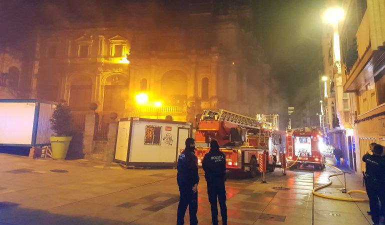 Imagen del incendio en el MAS Imagen del incendio en el MAS