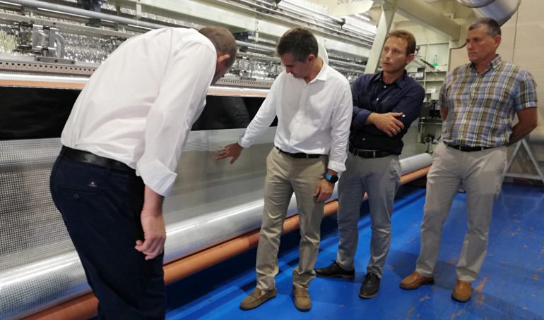 El 30% de los invernaderos de la Región utiliza un sistema puntero de pantallas térmicas que ahorran de energía fabricadas en Torre Pacheco El 30% de los invernaderos de la Región utiliza un sistema puntero de pantallas térmicas que ahorran de energía fabricadas en Torre Pacheco