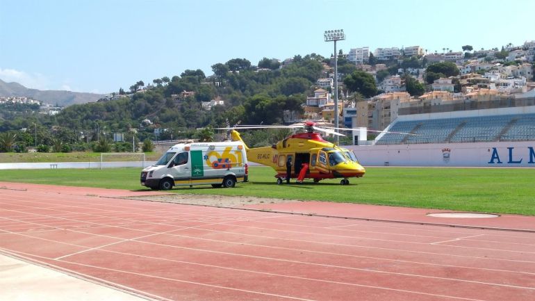 Helicóptero del 061 traslada al niño de 3 años de Almuñécar Helicóptero del 061 traslada al niño de 3 años de Almuñécar