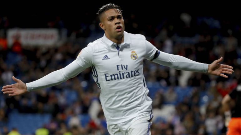 Mariano Díaz celebra un gol con el Real Madrid. Mariano Díaz celebra un gol con el Real Madrid.