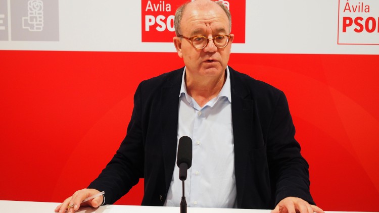 Fomento pide una semana para buscar una solución al transporte en Barco-Piedrahíta