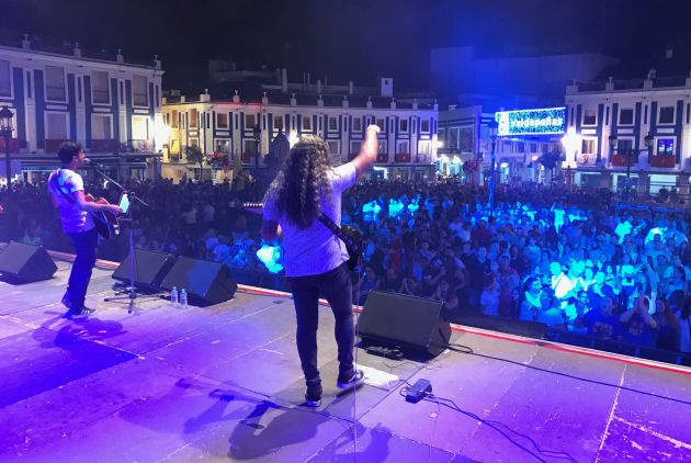 Los G Sufre Mamón covers, banda tributo a Hombres G de Puertollano, cerraron el primer día de Fiestas del Vino Los G Sufre Mamón covers, banda tributo a Hombres G de Puertollano, cerraron el primer día de Fiestas del Vino