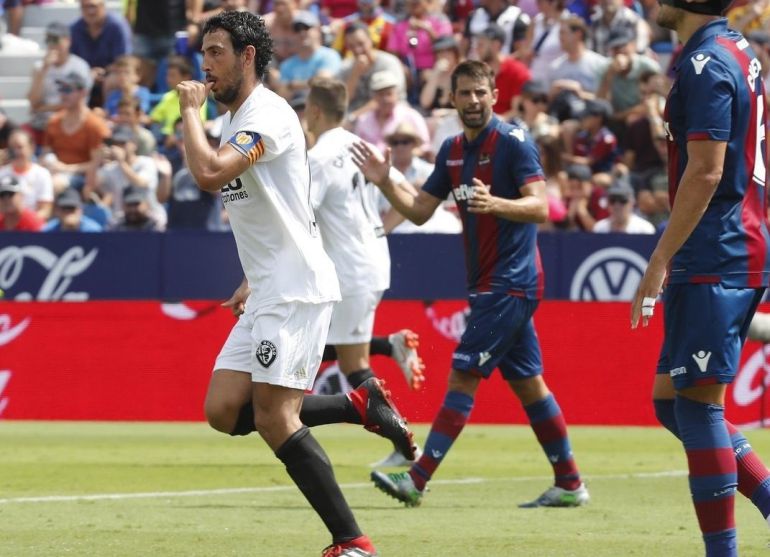 Parejo celebra su gol ante el Levante. Parejo celebra su gol ante el Levante.