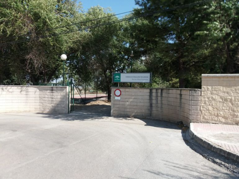 Antiguo Centro de Formación Profesional, una de las opciones para la Residencia de Mayores Antiguo Centro de Formación Profesional, una de las opciones para la Residencia de Mayores