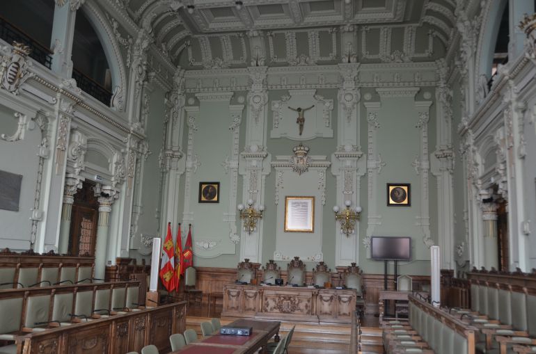 Salón de Plenos del Ayuntamiento de Valladolid Salón de Plenos del Ayuntamiento de Valladolid