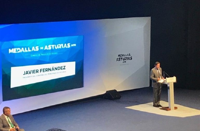 Javier Fernández durante su discurso en la ceremonia de entrega de las Medallas de Asturias 2018, en el Auditorio Príncipe Felipe de Oviedo. Javier Fernández durante su discurso en la ceremonia de entrega de las Medallas de Asturias 2018, en el Auditorio Príncipe Felipe de Oviedo.