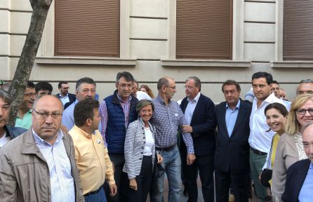 Parte de la delegación del PP que asistió a la manifestación Parte de la delegación del PP que asistió a la manifestación