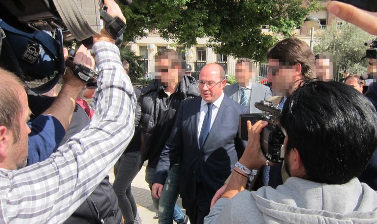 Faltaba su nombre. El juez incluye a Pedro Antonio Sánchez en el auto de procesamiento de la 'Púnica' Faltaba su nombre. El juez incluye a Pedro Antonio Sánchez en el auto de procesamiento de la 'Púnica'