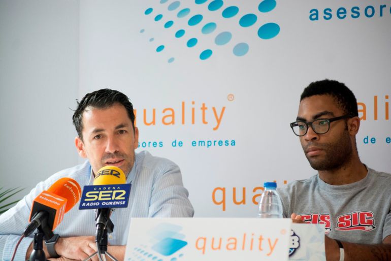 Primera presentación del COB, Gonzalo García entrenador del conjunto ourensano con el base canadiense con pasaporte jamaicano, Javon Masters Primera presentación del COB, Gonzalo García entrenador del conjunto ourensano con el base canadiense con pasaporte jamaicano, Javon Masters