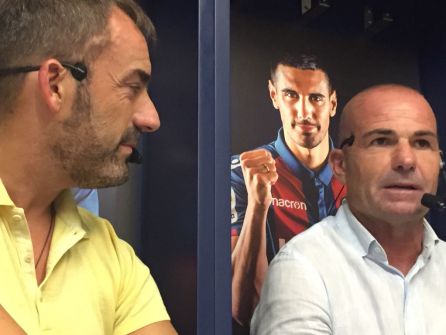 Pedro Morata y Paco López, en el vestuario del Levante Pedro Morata y Paco López, en el vestuario del Levante