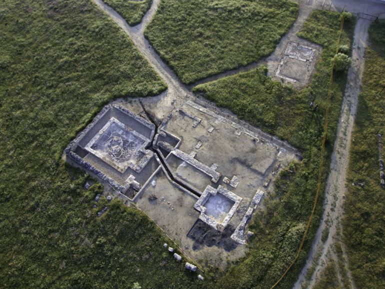 Aroche retoma las excavaciones para que aflore la mayor casa palacio de Turóbriga Aroche retoma las excavaciones para que aflore la mayor casa palacio de Turóbriga