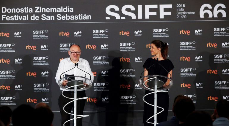 El director del Festival de Cine de San Sebastián, José Luis Rebordinos, y la responsable de Comunicación del certamen, Ruth Pérez de Anucita, han presentado hoy la programación completa y las últimas novedades de su 66 edición, que se celebrará del 21 al 29 de septiembre. EFE El director del Festival de Cine de San Sebastián, José Luis Rebordinos, y la responsable de Comunicación del certamen, Ruth Pérez de Anucita, han presentado hoy la programación completa y las últimas novedades de su 66 edición, que se celebrará del 21 al 29 de septiembre. EFE