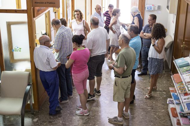 El Ayuntamiento de Trillo crea una tarjeta ciudadana con descuentos de hasta el 70% en instalaciones y servicios municipales: Trillo crea una tarjeta ciudadana con descuentos de hasta el 70% para los vecinos El Ayuntamiento de Trillo crea una tarjeta ciudadana con descuentos de hasta el 70% en instalaciones y servicios municipales: Trillo crea una tarjeta ciudadana con descuentos de hasta el 70% para los vecinos