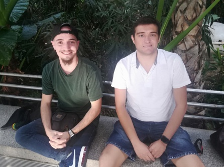 Carlos y Joaquín Carlos y Joaquín