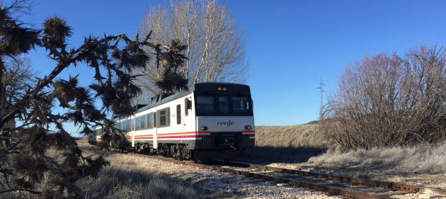 El tren turístico de la Serranía Baja recorrerá la línea del tren convencional entre La Melgosa y Mira.