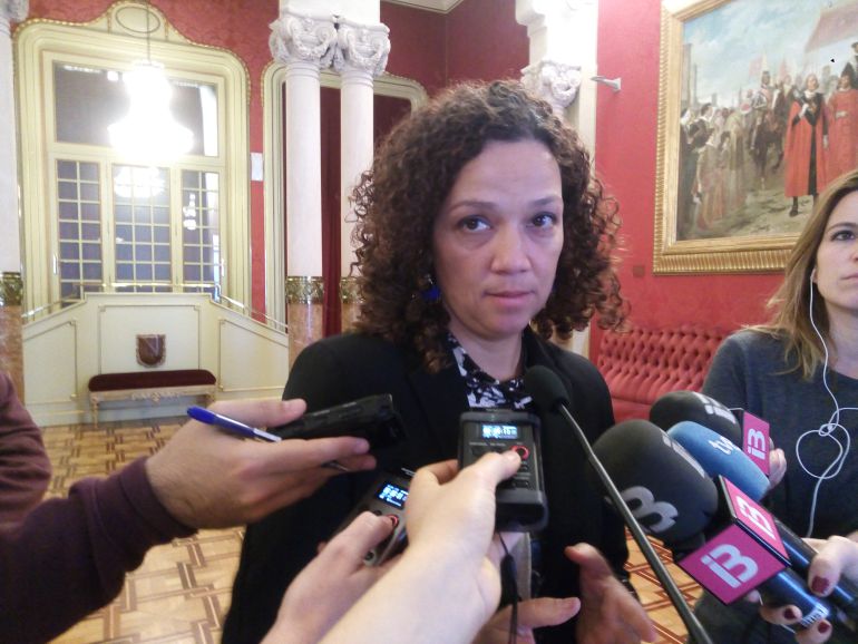 La consellera de Hacienda presentará el martes en el Parlament el techo de gasto para 2019 La consellera de Hacienda presentará el martes en el Parlament el techo de gasto para 2019