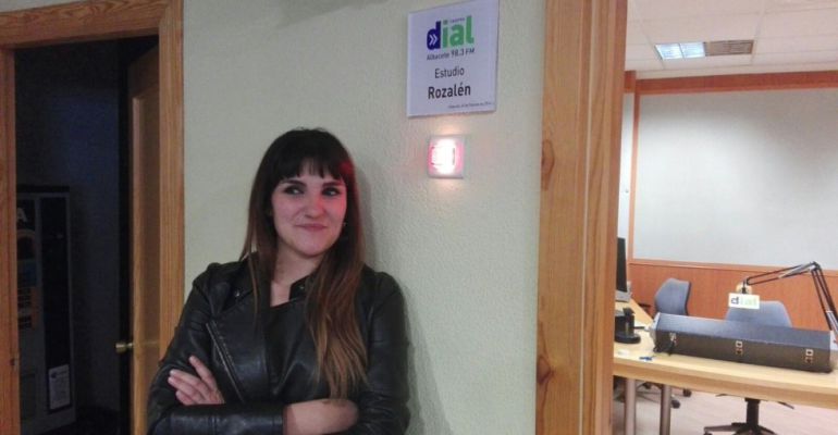 María Rozalen, en el estudio de Cadenal Dial Albacete que lleva su nombre María Rozalen, en el estudio de Cadenal Dial Albacete que lleva su nombre
