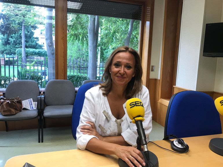La consejera Mayte Pérez, en los estudios de SER Teruel La consejera Mayte Pérez, en los estudios de SER Teruel