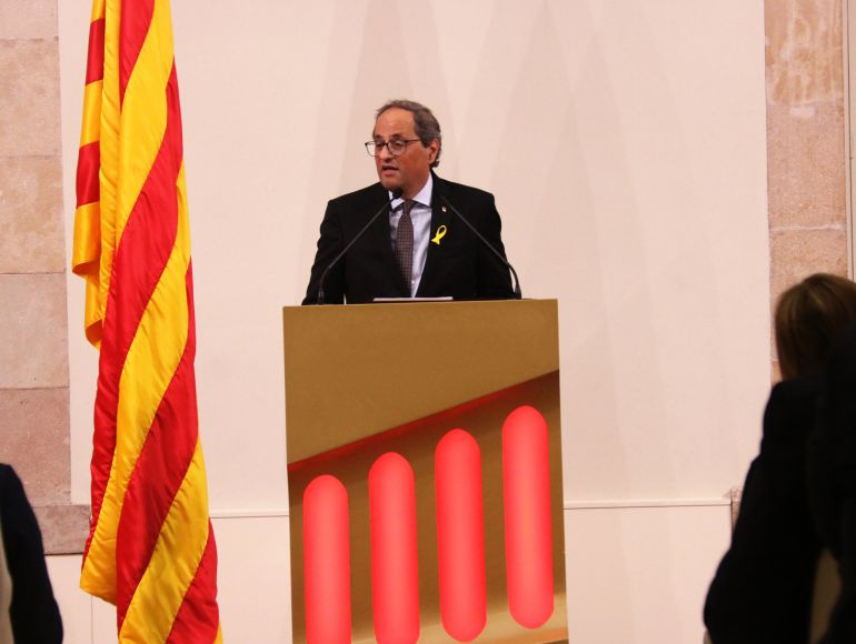 Quim Torra durante la entrega de la Medalla de Honor a la Associació de Mestres Rosa Sensat Quim Torra durante la entrega de la Medalla de Honor a la Associació de Mestres Rosa Sensat