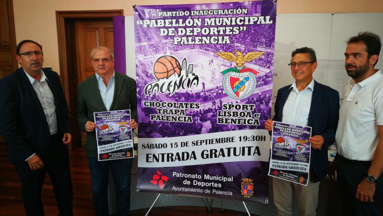 Presentación del partido en el Ayuntamiento de Palencia Presentación del partido en el Ayuntamiento de Palencia