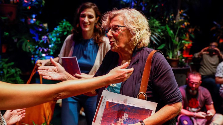 Carmena acepta las primarias tras las críticas de IU y 'anticapis'