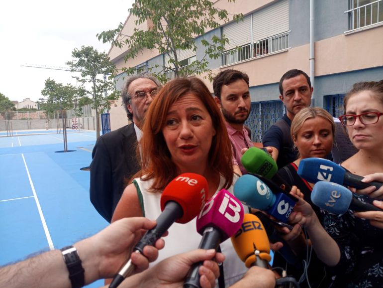 Armengol: "Casado debería tomar ejemplo de Montón y dimitir" Armengol: "Casado debería tomar ejemplo de Montón y dimitir"