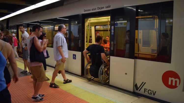 La ampliación de horario de Metrovalencia no convence y necesitará más personal
