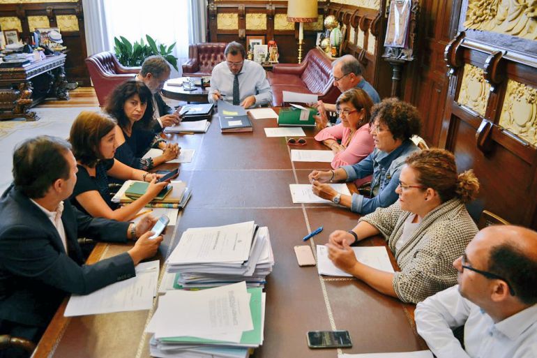 SENTENCIA: El Ayuntamiento no recurrirá la absolución de Javier León a pesar de Toma La Palabra y Sí Se Puede SENTENCIA: El Ayuntamiento no recurrirá la absolución de Javier León a pesar de Toma La Palabra y Sí Se Puede