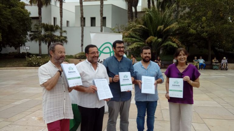 Adelante Andalucía presenta en Málaga un borrador formado por 1.200 medidas: Adelante Andalucía presenta en Málaga un borrador formado por 1.200 medidas Adelante Andalucía presenta en Málaga un borrador formado por 1.200 medidas: Adelante Andalucía presenta en Málaga un borrador formado por 1.200 medidas