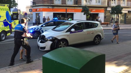 Imagen del estado del taxi tras el accidente Imagen del estado del taxi tras el accidente
