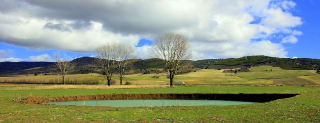 Laguna en el entorno de Fuentes (Cuenca). Laguna en el entorno de Fuentes (Cuenca).