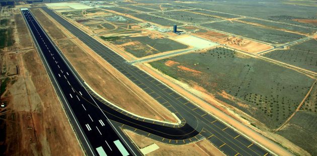 "El aeropuerto estará abierto al tráfico internacional con autorización de AESA, en enero" "El aeropuerto estará abierto al tráfico internacional con autorización de AESA, en enero"