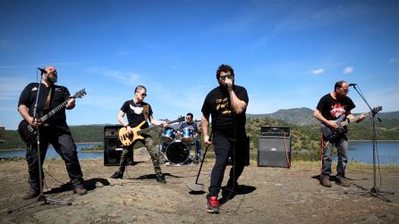 Imagen de uno de los últimos videoclips de la banda Imagen de uno de los últimos videoclips de la banda