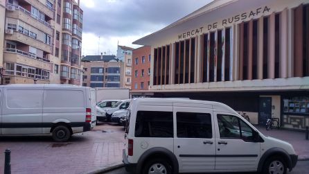 ¿Donde aparcarán ahora los vendedores del Mercado de Ruzafa? ¿Donde aparcarán ahora los vendedores del Mercado de Ruzafa?