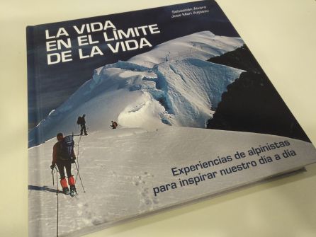 'La vida en el límite de la vida', Ed.Lunwerg 'La vida en el límite de la vida', Ed.Lunwerg