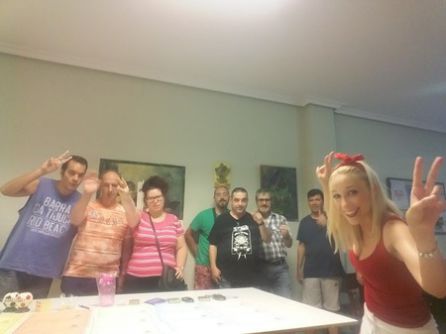Momentos en uno de los talleres de la asociación Momentos en uno de los talleres de la asociación