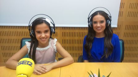 Sara Larrazábal y Marina Civera, Falleras Mayores de Valencia 2019 en los estudios centrales de Radio Valencia Cadena SER Sara Larrazábal y Marina Civera, Falleras Mayores de Valencia 2019 en los estudios centrales de Radio Valencia Cadena SER
