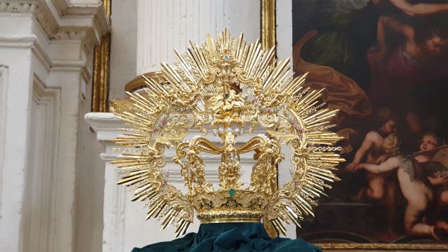 Corona de la coronación canónica de la Virgen de la Esperanza de Granada Corona de la coronación canónica de la Virgen de la Esperanza de Granada