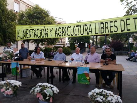 Momento de la mesa redonda de Agricultores sabios Momento de la mesa redonda de Agricultores sabios