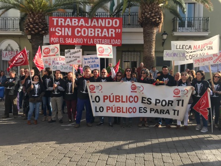Pancartas para pedir lo que es suyo Pancartas para pedir lo que es suyo