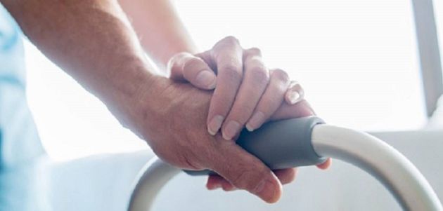 Los cuidadores pueden experimentar períodos de estrés, ansiedad, depresión y frustración. Los cuidadores pueden experimentar períodos de estrés, ansiedad, depresión y frustración.