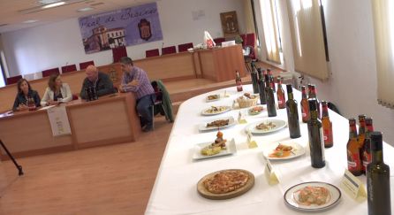Las tapas de los 11 establecimientos participantes hasn sido presentadas en el ayuntamiento de Peal de Becerro Las tapas de los 11 establecimientos participantes hasn sido presentadas en el ayuntamiento de Peal de Becerro