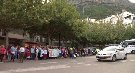 La concentración de todos los participantes en la experiencia caminos escolares seguros fue en la plaza de la Constitución La concentración de todos los participantes en la experiencia caminos escolares seguros fue en la plaza de la Constitución