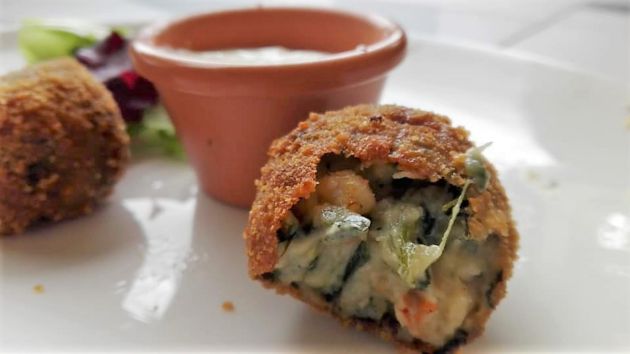 Croquetas Braccio di ferro, con espinacas, nueces y gambas Croquetas Braccio di ferro, con espinacas, nueces y gambas