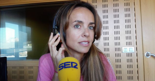 Susana Soleto en los estudios de SER Vitoria durante la entrevista Susana Soleto en los estudios de SER Vitoria durante la entrevista